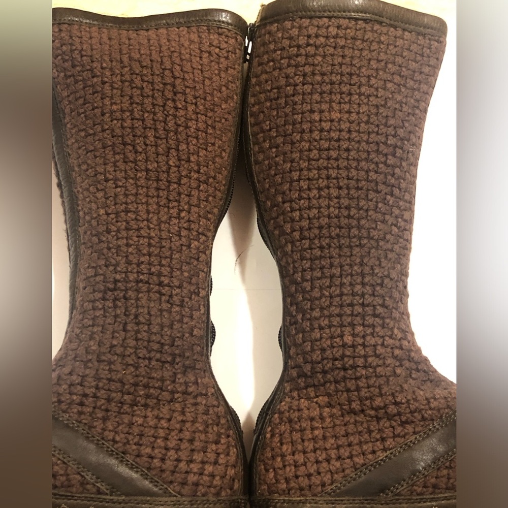 Patagonia women quilted Boots